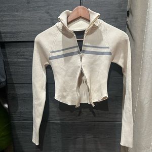 backless zipper front sweater